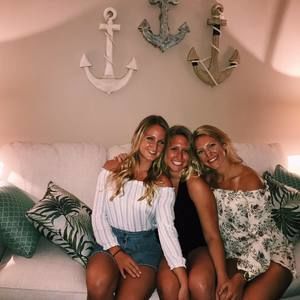 Meet your Posher, Cassie